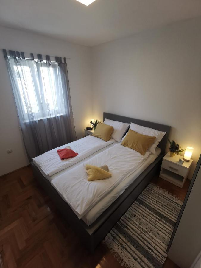 Apartment Zoanda Premantura Exteriör bild